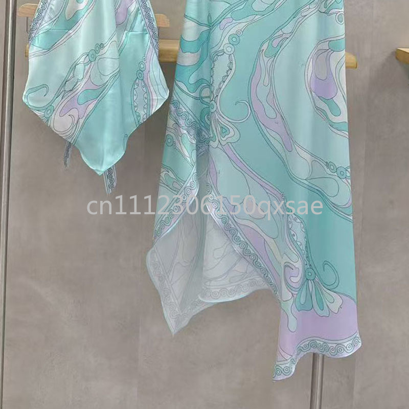 Luxury Design Women's Blue Dre - Streetwear Brand Logo Design recension och pris